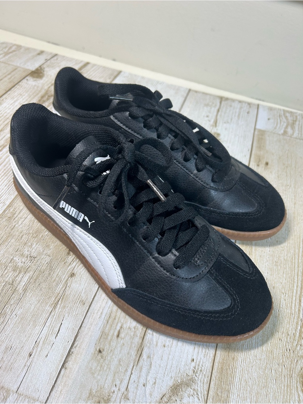 Puma Women’s Black & White Classic Leather & Suede Sneakers